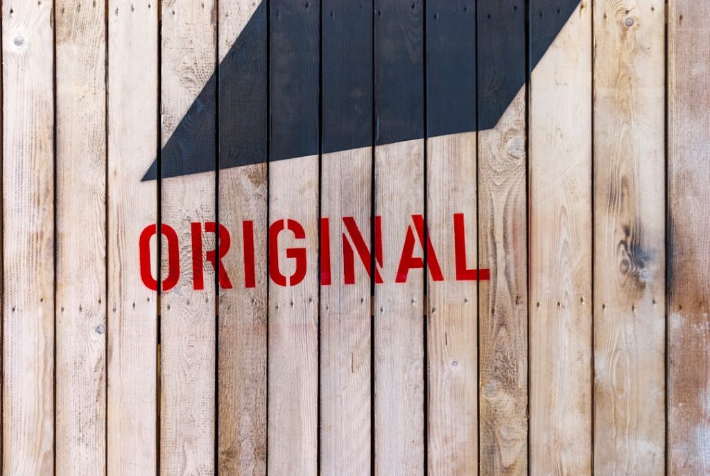 Photo outdated branding
